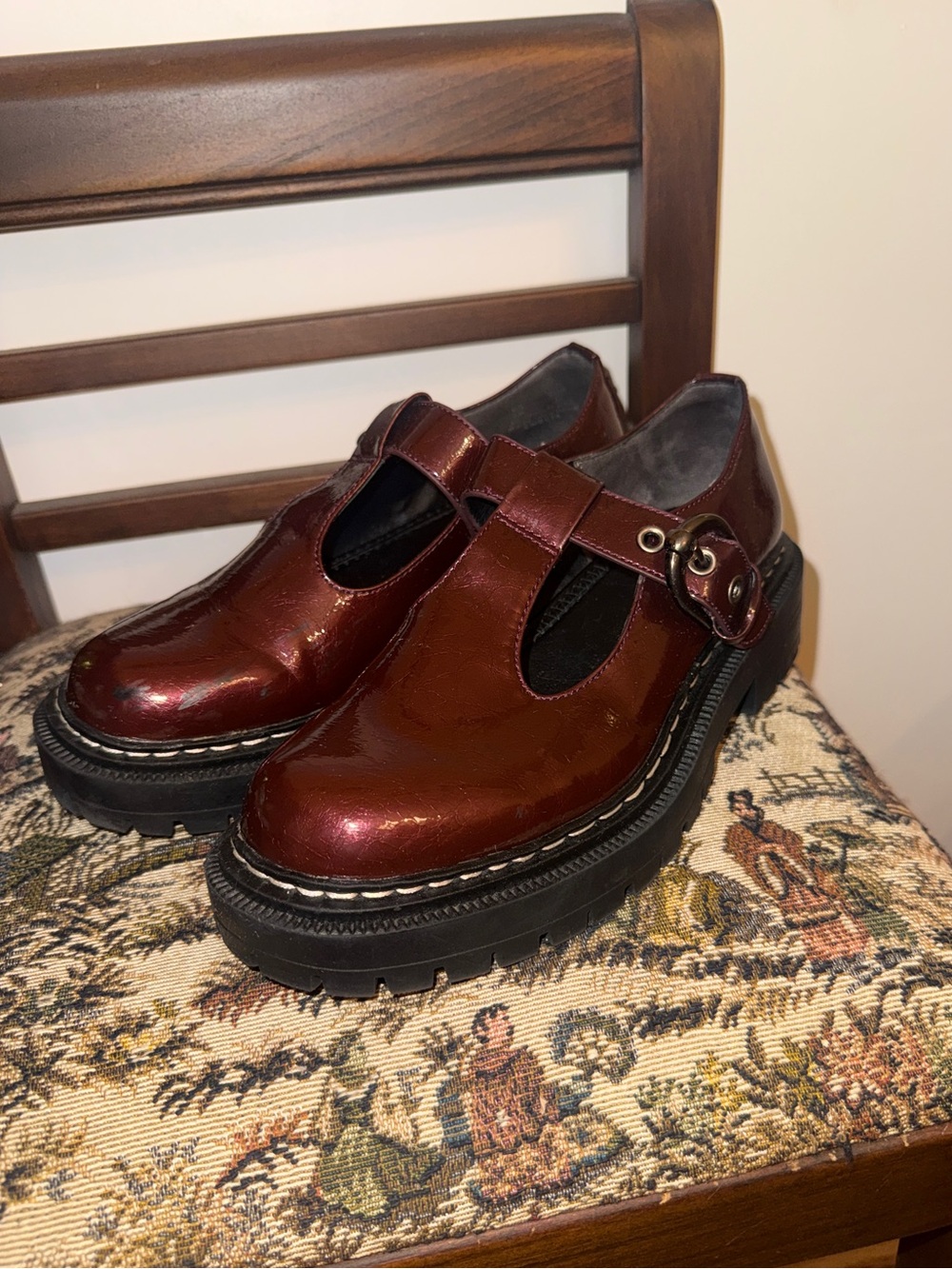 Circus by Sam Edelman Emelia Burgundy Patent Mary Jane Lug Sole Shoes Size 8 - Picture 7 of 12